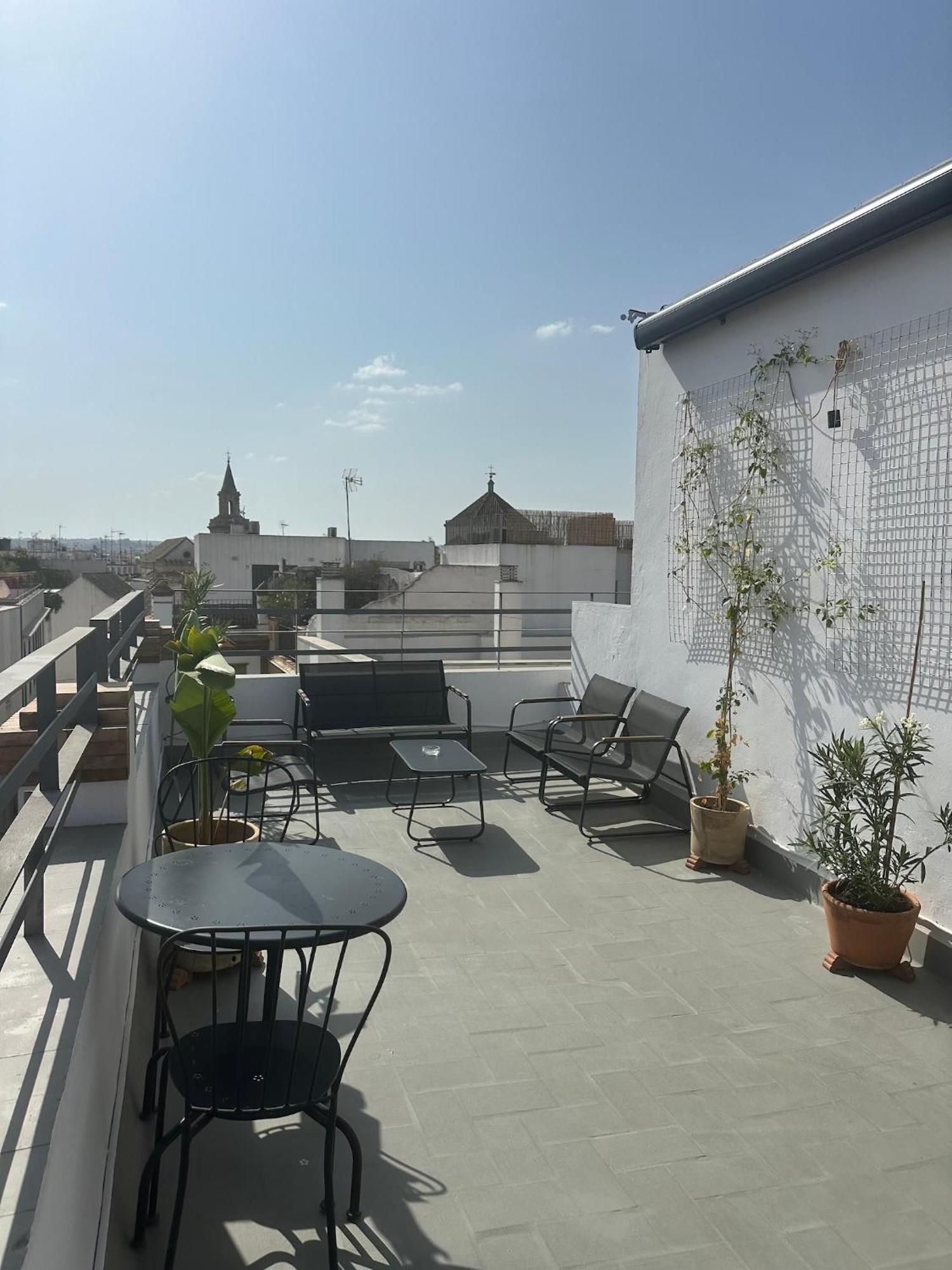 RR Apartamentos Arrayan 23 Sevilla Bagian luar foto