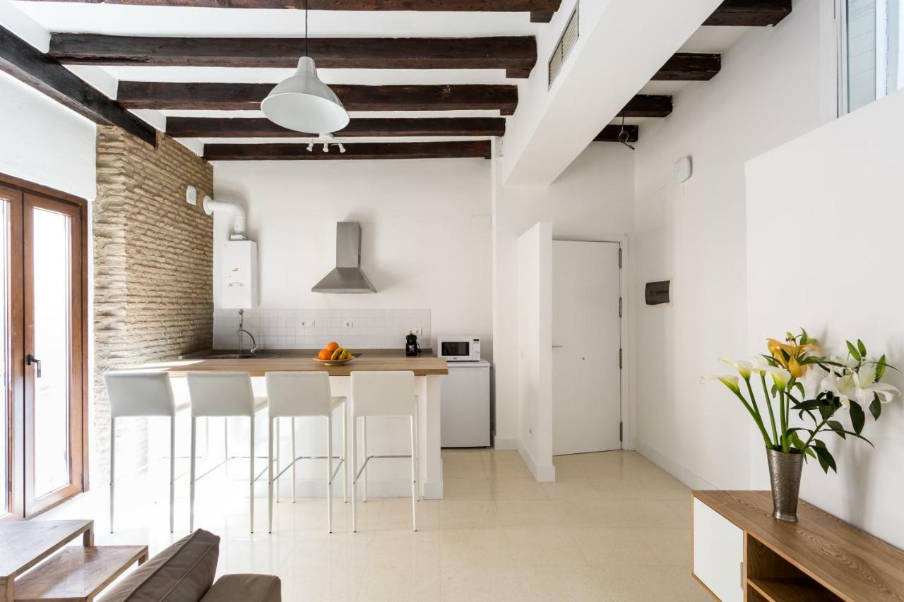 RR Apartamentos Arrayan 23 Sevilla Bagian luar foto