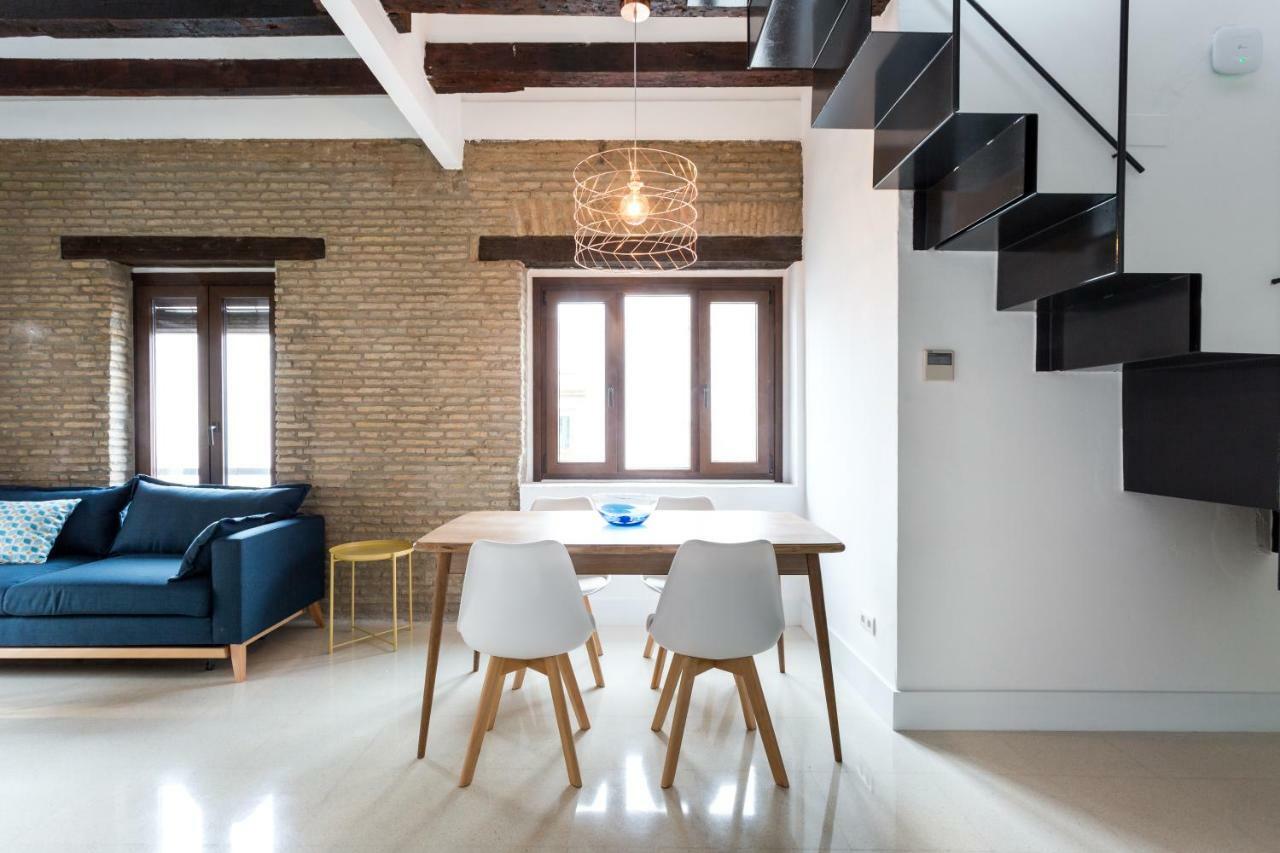 RR Apartamentos Arrayan 23 Sevilla Bagian luar foto