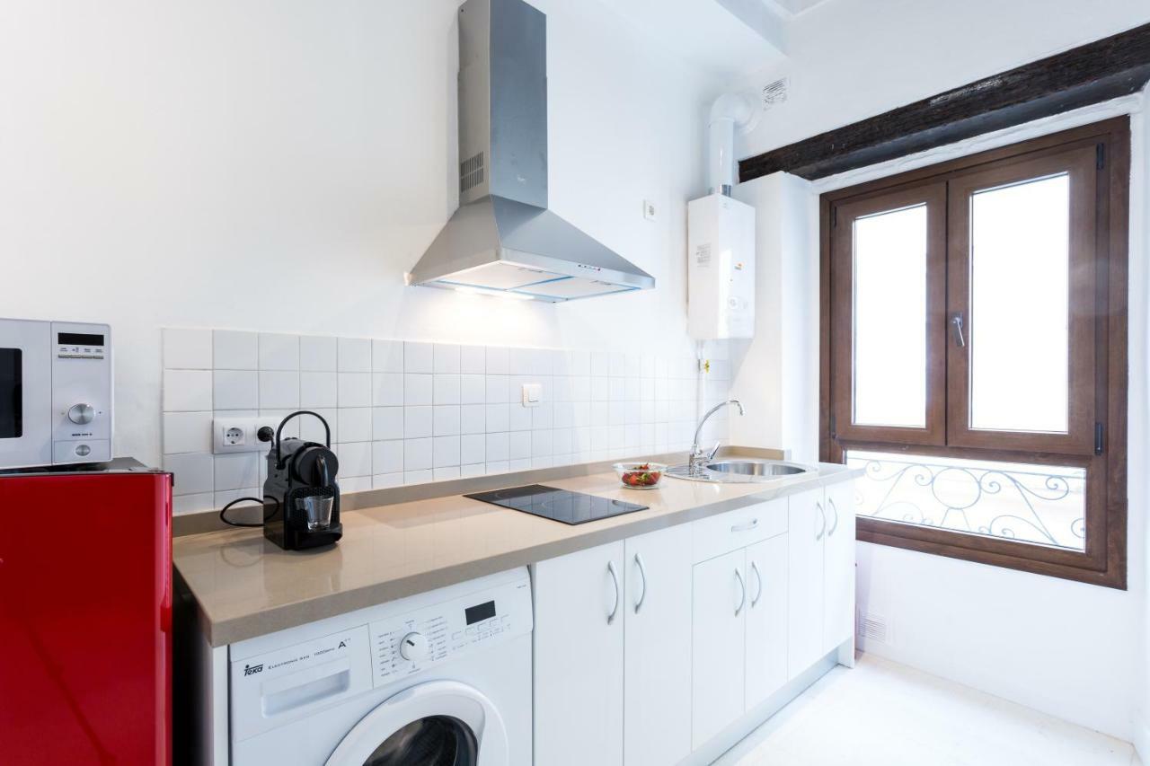 RR Apartamentos Arrayan 23 Sevilla Bagian luar foto