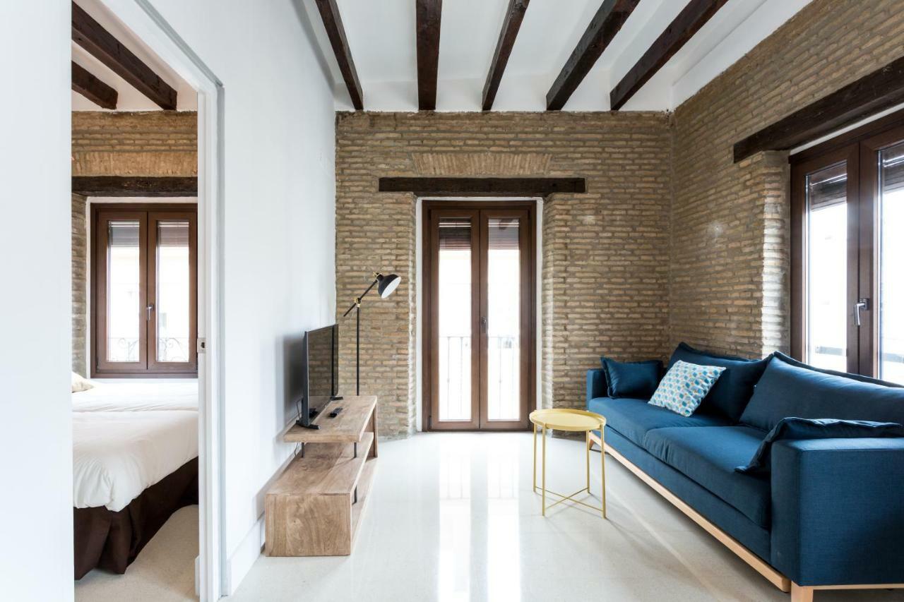 RR Apartamentos Arrayan 23 Sevilla Bagian luar foto