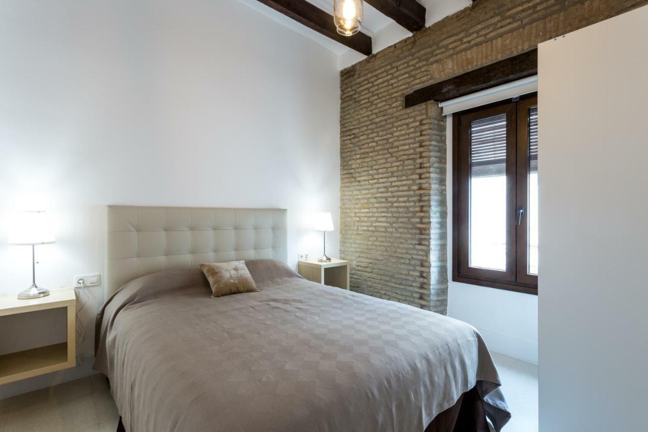 RR Apartamentos Arrayan 23 Sevilla Bagian luar foto