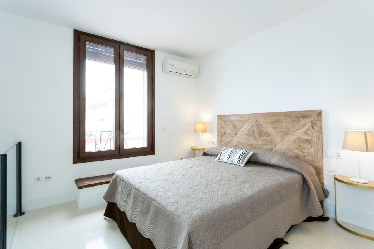 RR Apartamentos Arrayan 23 Sevilla Bagian luar foto
