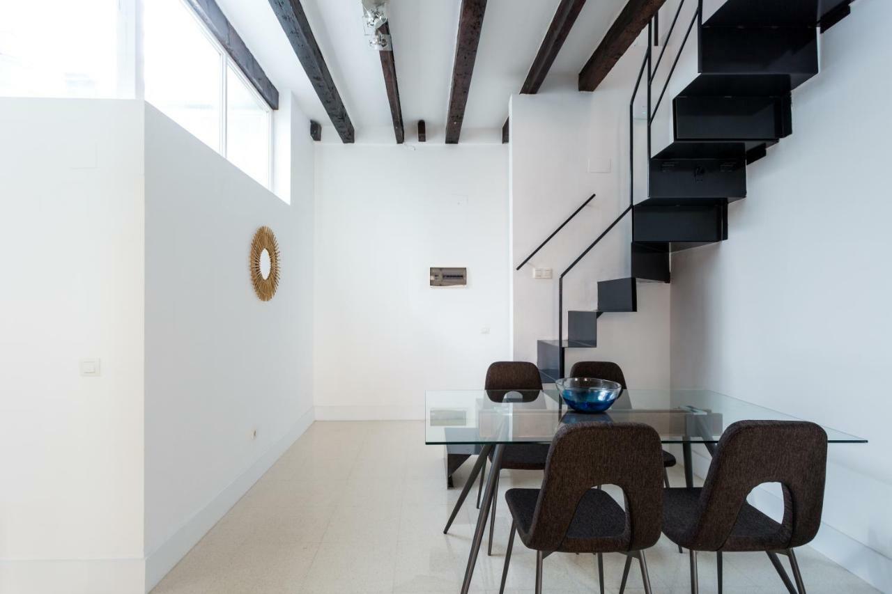 RR Apartamentos Arrayan 23 Sevilla Bagian luar foto