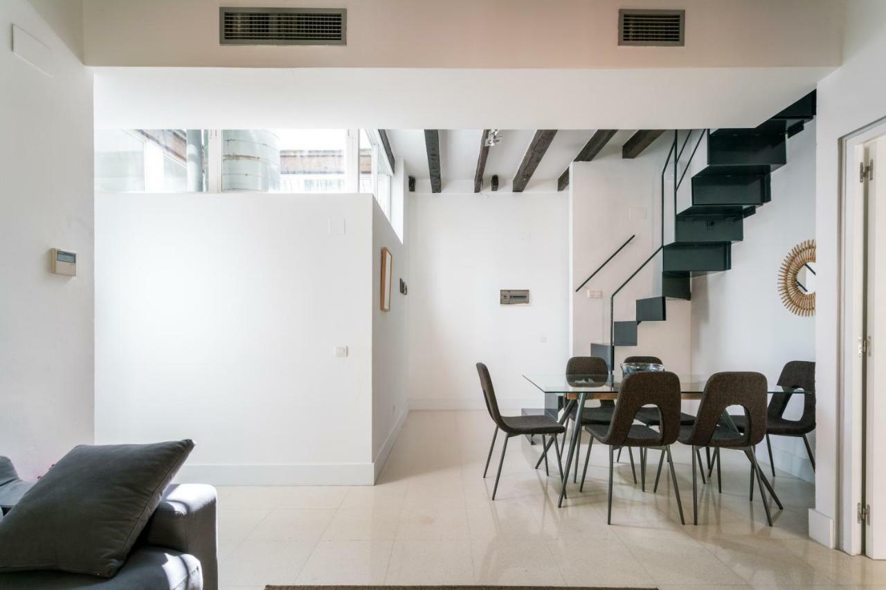RR Apartamentos Arrayan 23 Sevilla Bagian luar foto