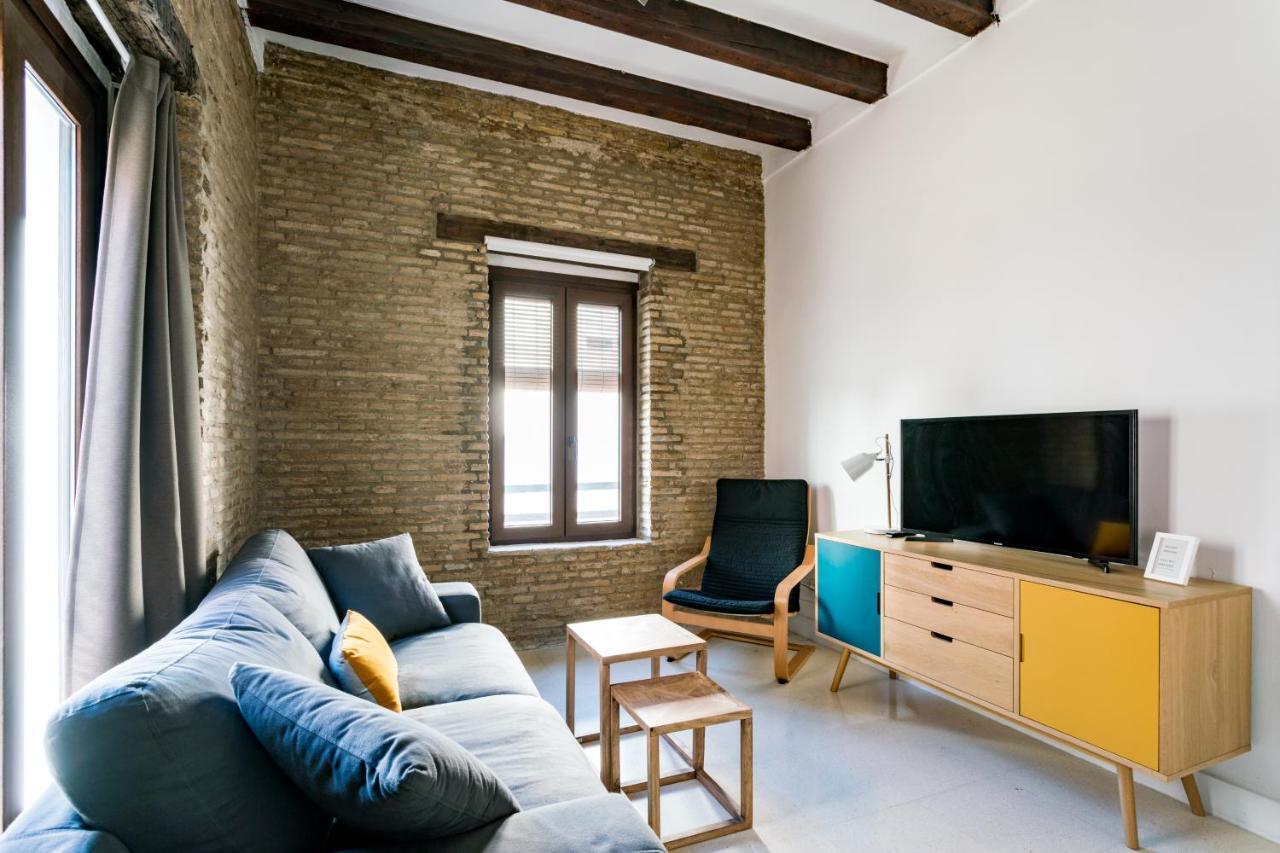 RR Apartamentos Arrayan 23 Sevilla Bagian luar foto