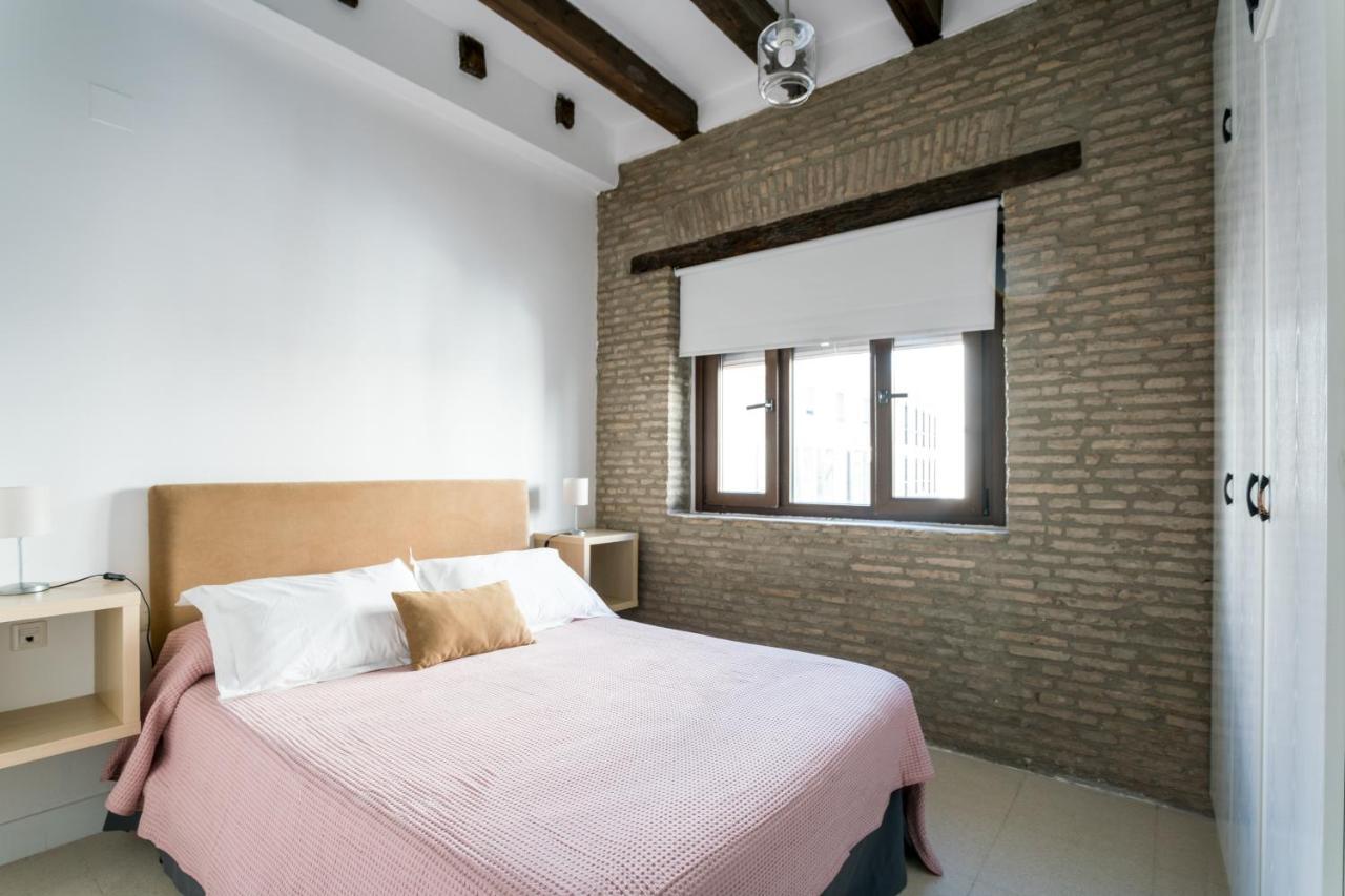 RR Apartamentos Arrayan 23 Sevilla Bagian luar foto