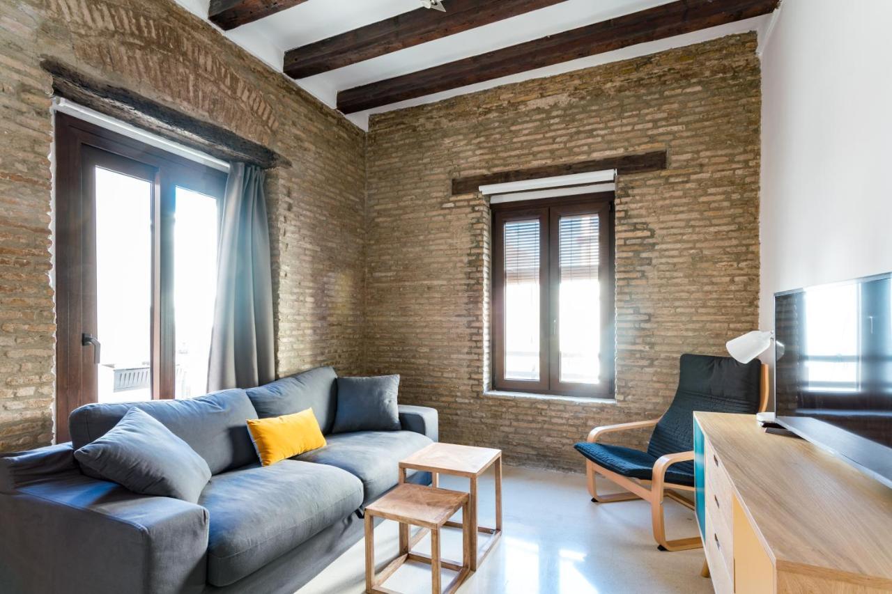 RR Apartamentos Arrayan 23 Sevilla Bagian luar foto